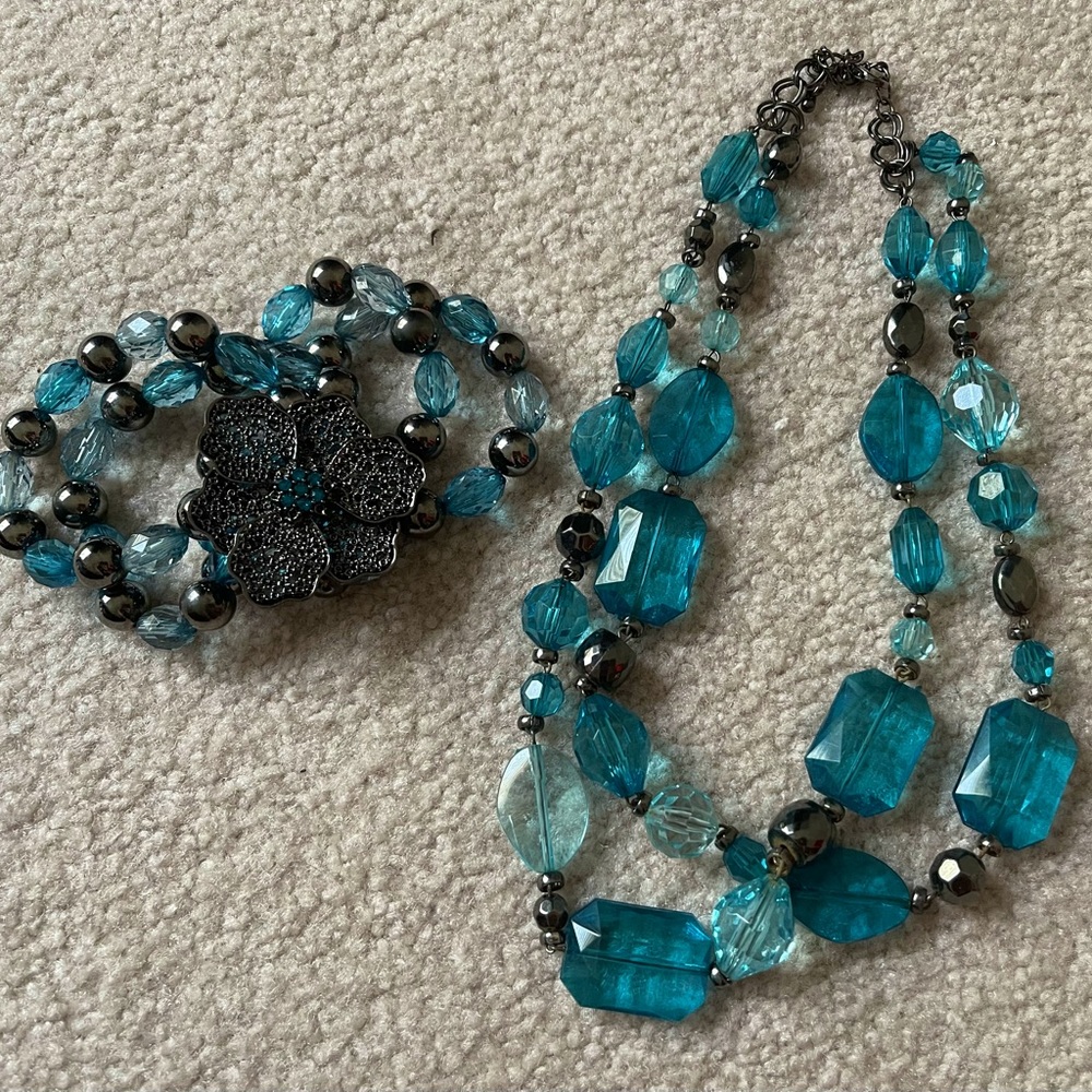 Turquoise Necklace and Bracelet